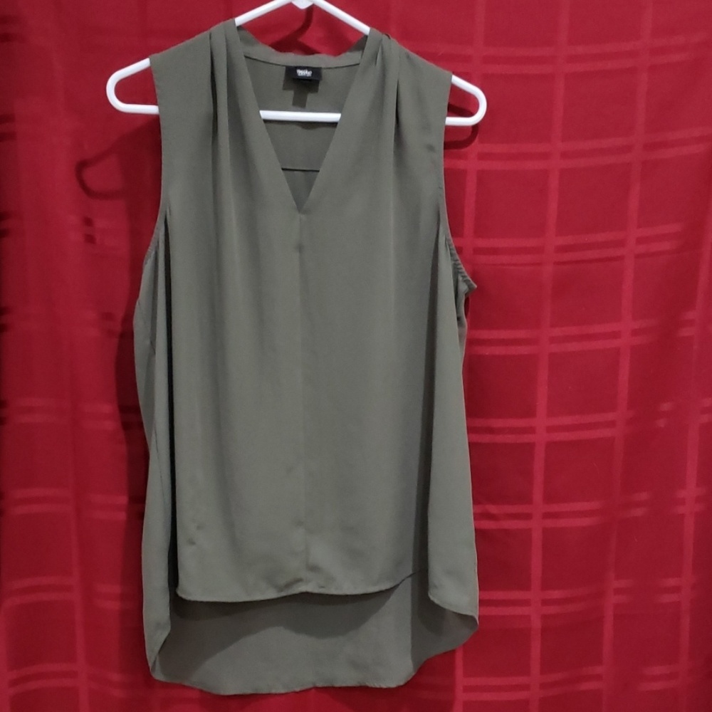 Sleeveless top